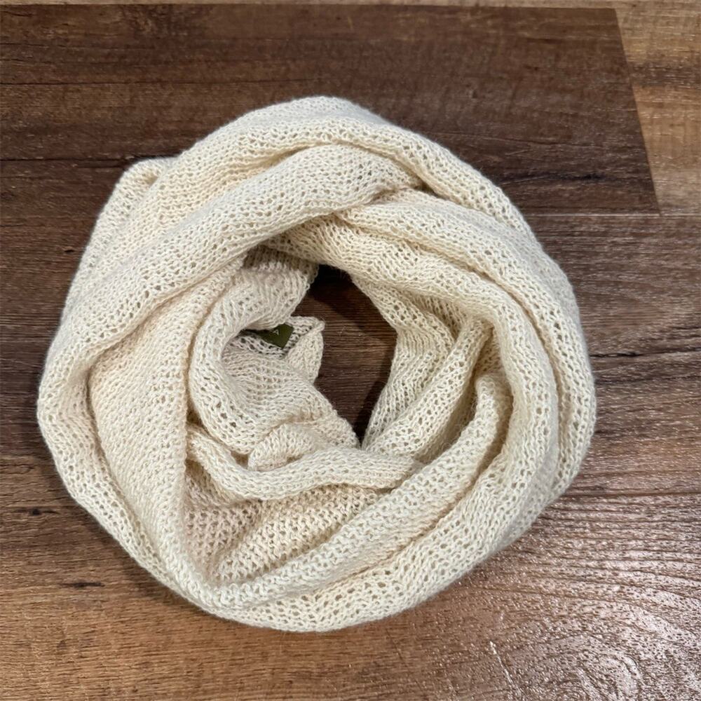SOL ALPACA Infinity Scarf Cream Knit Loop Snood Lightweight Open Minimalist